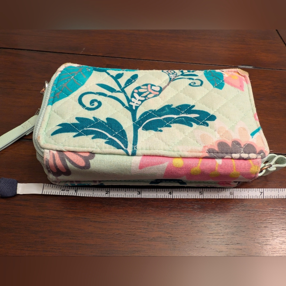 Vera Bradley Mint Flowers Hipster Crossbody Bag & Accordion Wristlet - Picture 15 of 16